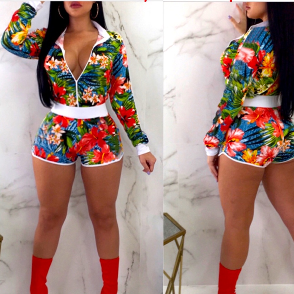 Two Piece Short Set - Picture 2 of 9